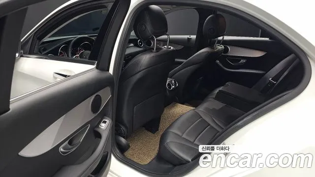 Mercedes-Benz C-Класс 2020 thumb 10