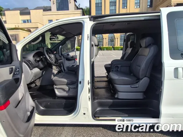 Hyundai Starex 2011 thumb 5