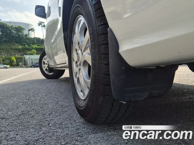 Hyundai Starex 2011 thumb 9