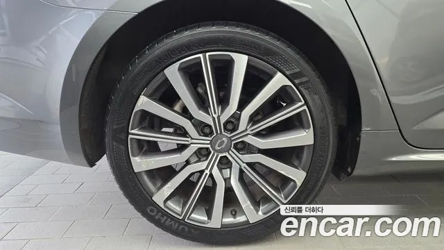 Renault Megane 2021 thumb 3