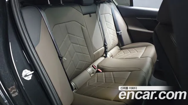 BMW 5 серии 2025 thumb 12