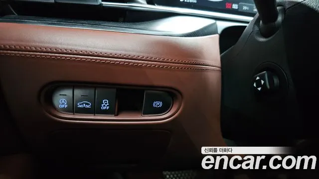 Genesis G90 2023 thumb 11