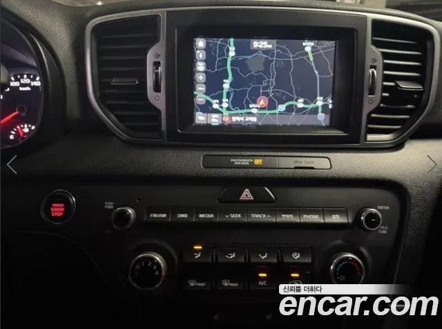 Kia Sportage 2016 thumb 10