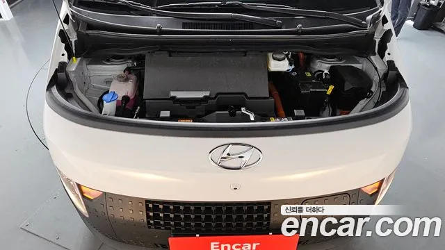 Hyundai Staria 2026 thumb 9