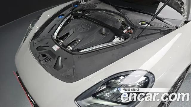 Porsche Panamera 2023 thumb 9