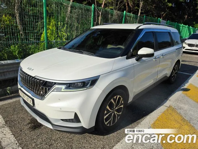 Kia Carnival 2021 thumb 11