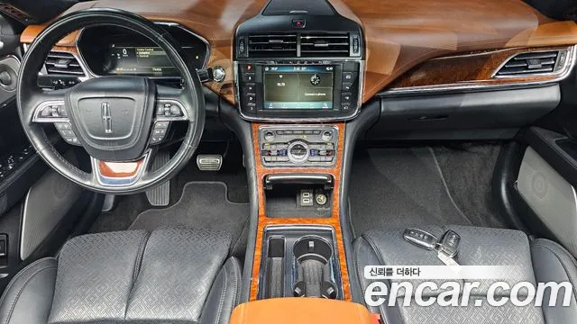 Lincoln Continental 2019 thumb 9