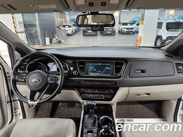 Kia Carnival 2019 thumb 7