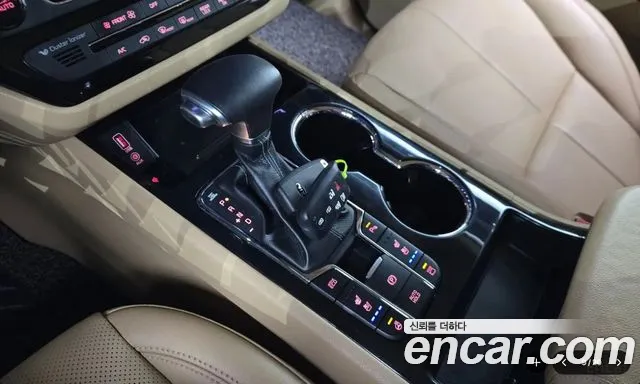 Kia Carnival 2018 thumb 6