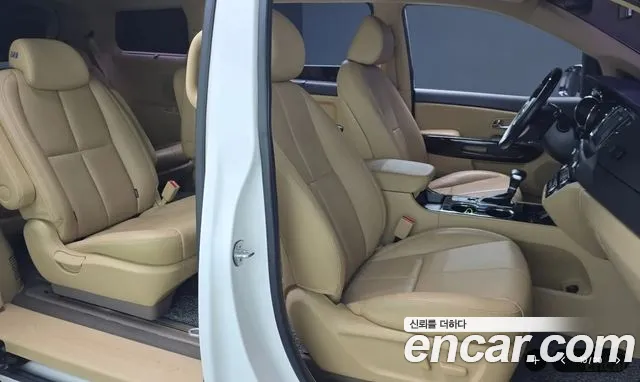Kia Carnival 2018 thumb 7