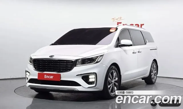 Kia Carnival 2018 thumb 3