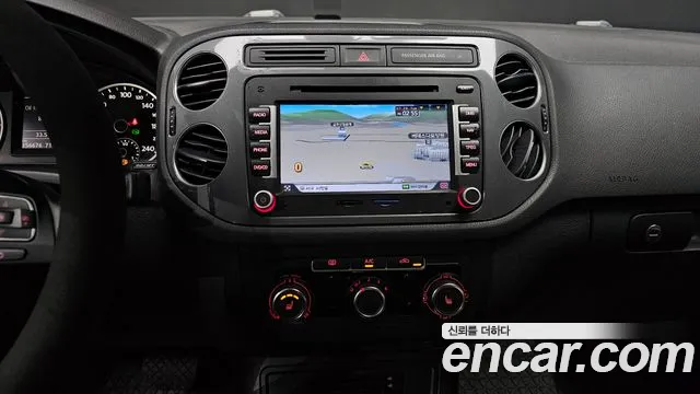 Volkswagen Tiguan 2014 thumb 12