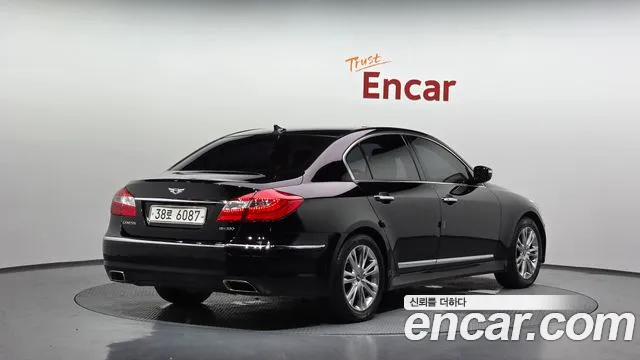 Hyundai Genesis 2011 thumb 3