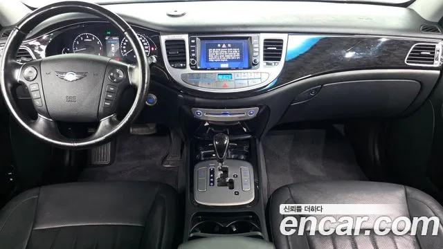 Hyundai Genesis 2011 thumb 2