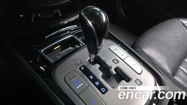 Hyundai Genesis 2011 thumb 6