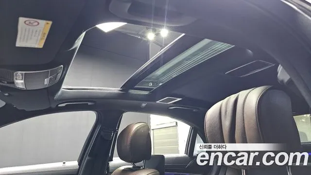 Mercedes-Benz S-Класс 2018 thumb 7