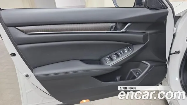 Honda Accord 2021 thumb 8