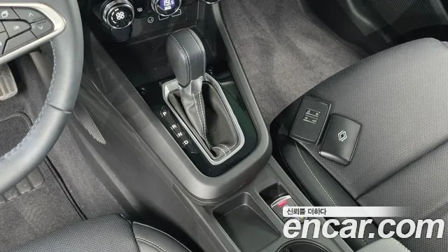 Renault Arkana 2025 thumb 10
