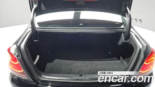 Kia K9 2019 thumb 3