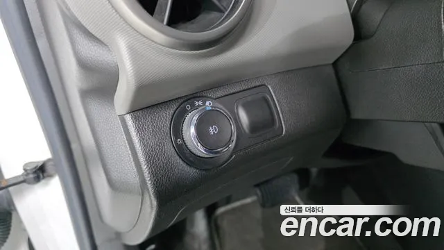 Chevrolet Aveo 2015 thumb 9
