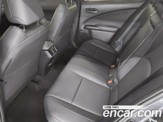 Lexus UX 2025 thumb 2