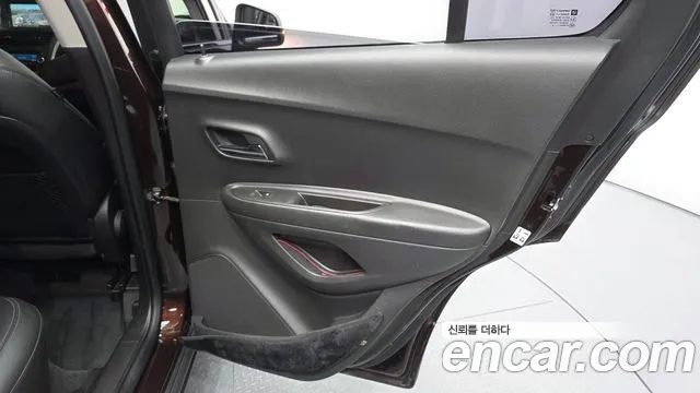 Chevrolet Tracker 2016 thumb 3