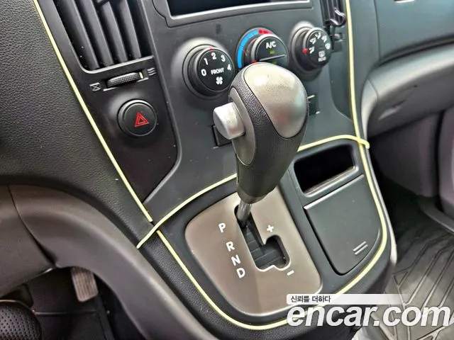 Hyundai Starex 2015 thumb 6