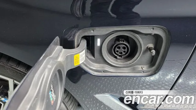 BMW 5 серии 2021 thumb 2