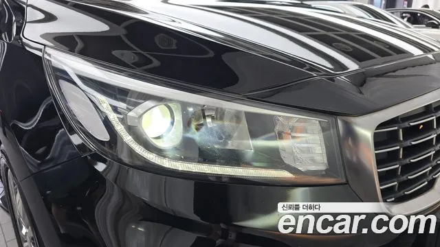 Kia Carnival 2018 thumb 2