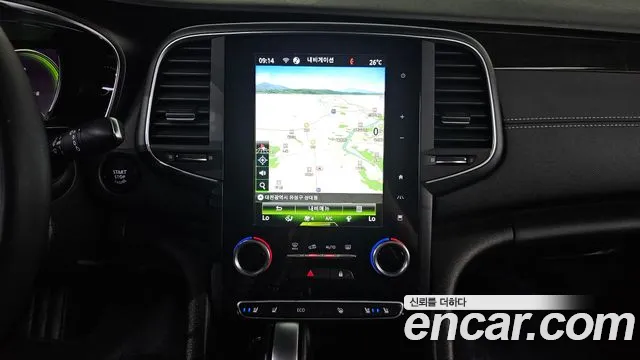 Renault Megane 2019 thumb 11