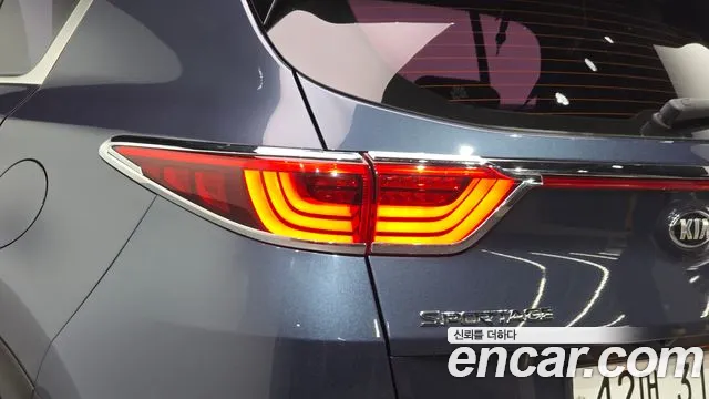 Kia Sportage 2018 thumb 5