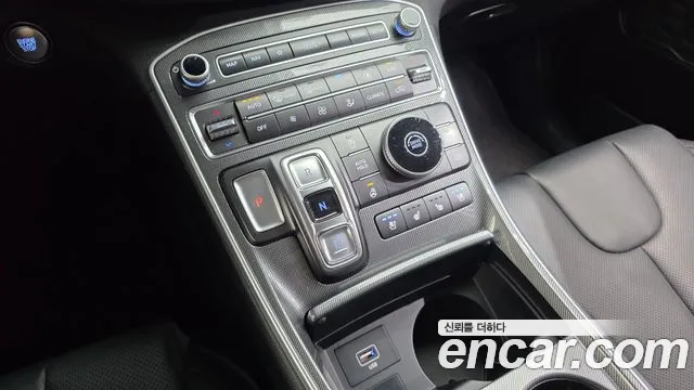 Hyundai Santa Fe 2023 thumb 4