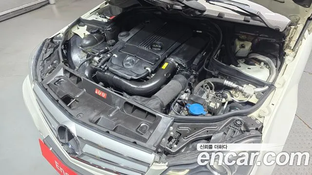 Mercedes-Benz C-Класс 2011 thumb 11