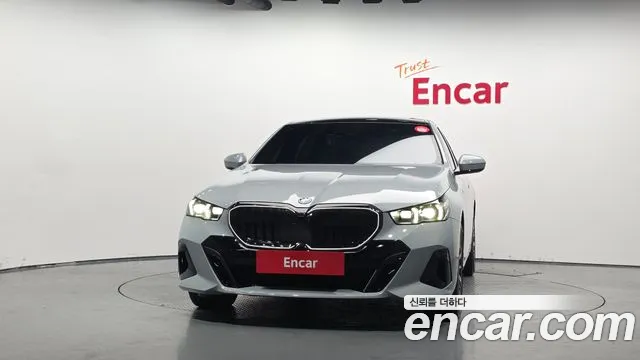 BMW 5 серии 2025 thumb 5