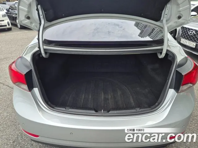 Hyundai Avante 2013 thumb 12