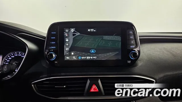 Hyundai Santa Fe 2018 thumb 9