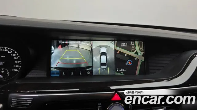 Genesis G90 2017 thumb 6
