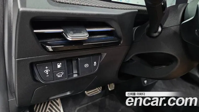 Kia EV6 2023 thumb 11