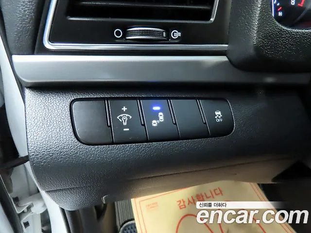 Hyundai Avante 2018 thumb 7