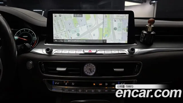 Kia K9 2018 thumb 11