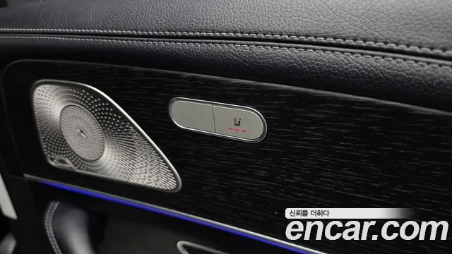 Mercedes-Benz GLE 2025 thumb 10
