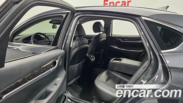 Hyundai Grandeur 2017 thumb 12