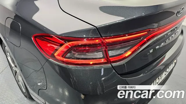Hyundai Grandeur 2017 thumb 7