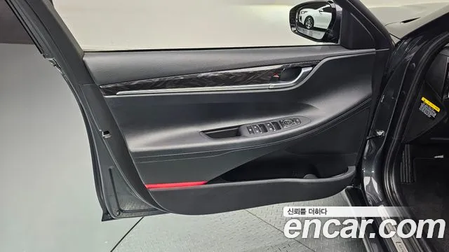 Hyundai Grandeur 2017 thumb 2
