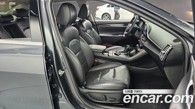 Hyundai Grandeur 2017 thumb 10