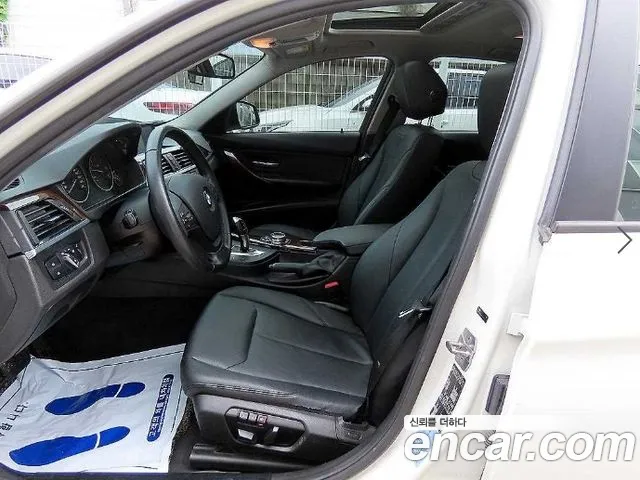 BMW 3 серии 2015 thumb 4