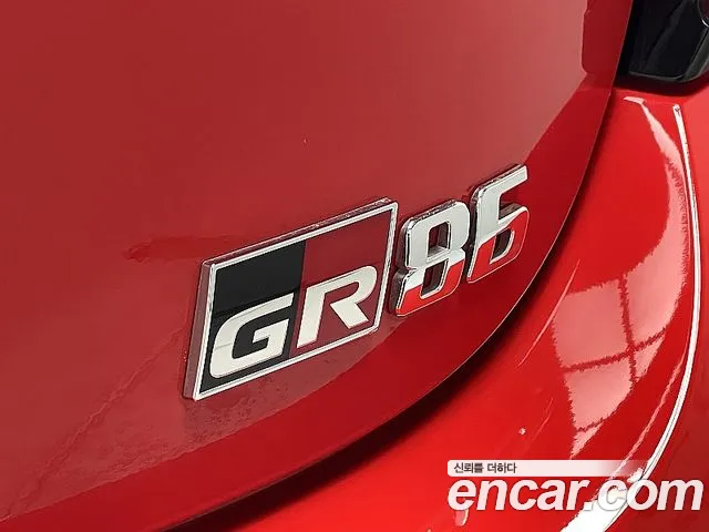 Toyota GT86 2024 thumb 4