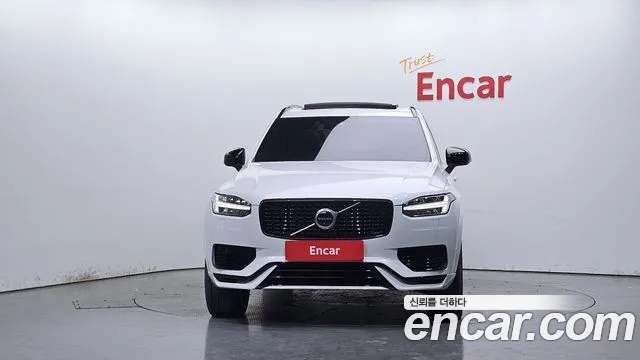 Volvo XC90 2020 thumb 3