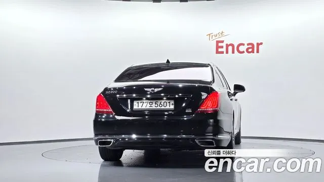 Genesis G90 2017 thumb 12