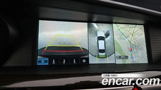 Genesis G90 2017 thumb 7